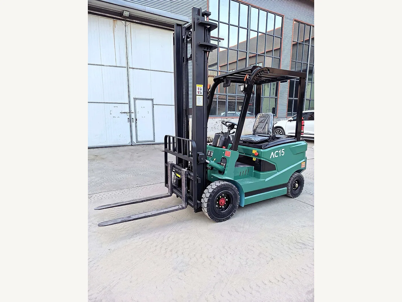 Chariot lithium de 1,5 t 3