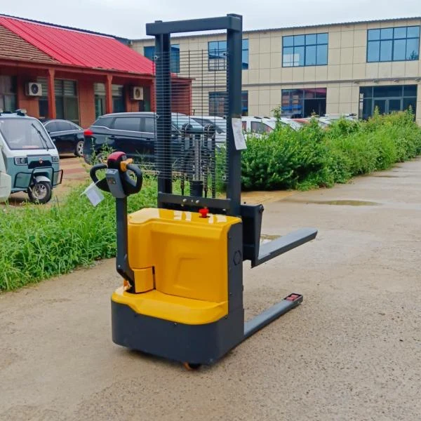 Customer photograph of an electric stacker